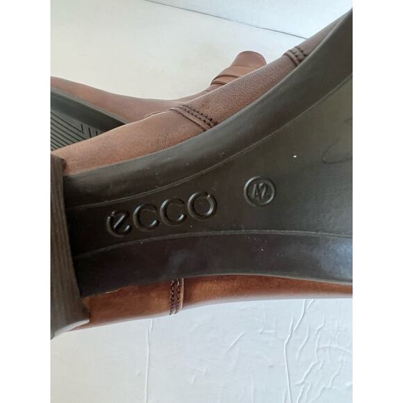 NWOT ECCO Women Shape 35 Wrapped
Shaft Cognac Brown Leather Boot 11-11.5 EU 42 - Picture 7 of 11
